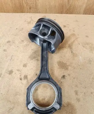 Piston