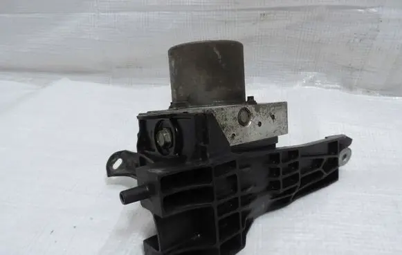 Opel Astra K ABS Pump 39064664