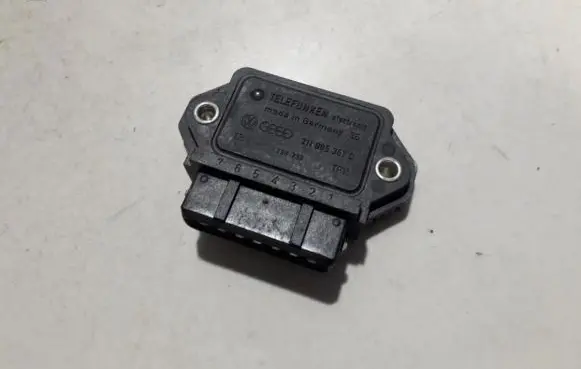 Audi 100 200 5000 C3 Ignition amplifier control unit 211905351d 388738