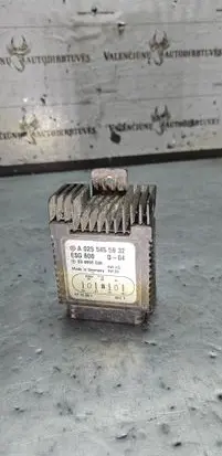 Mercedes-Benz E W210 Coolant fan relay A0255455932 898950000