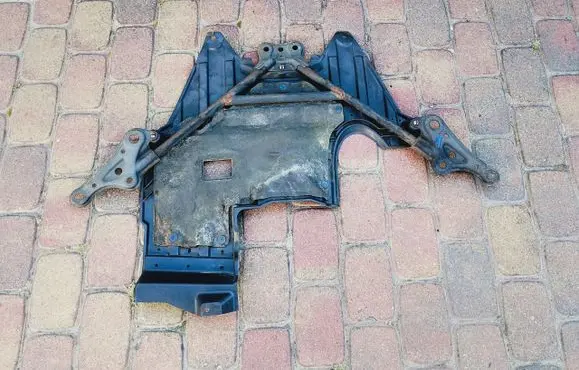 Lexus IS 200-300 Rear axle beam 
