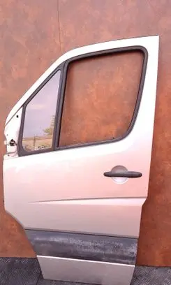 Mercedes-Benz Sprinter W906 Front door