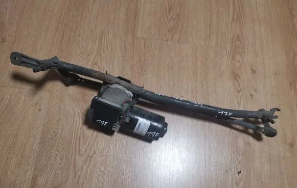 Alfa Romeo 156 Front wiper linkage and motor