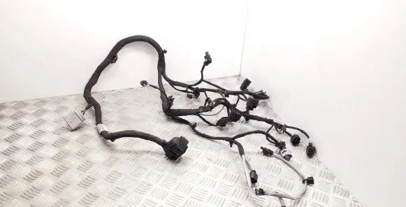 Volkswagen T-Roc Engine installation wiring loom 04C972627B