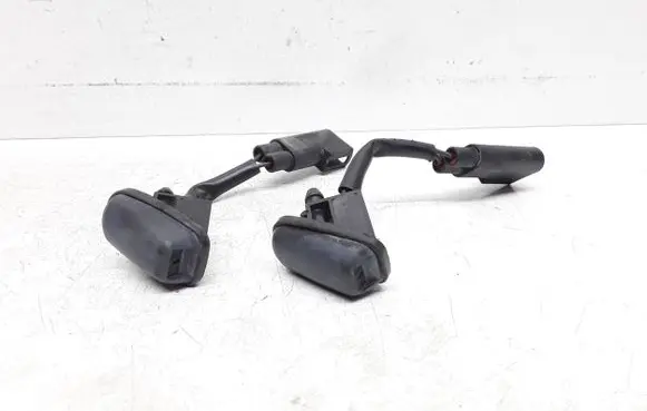 Ford Grand C-MAX Windshield washer spray nozzle BM5117666A BM5117666B