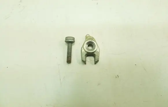 Mercedes-Benz A W177 Fuel Injector clamp holder A6080160200