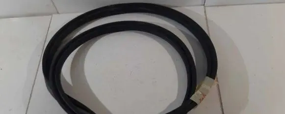 Tesla Model 3 Trunk rubber seal (body) 