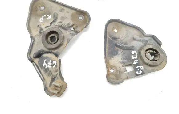 Radiator mount bracket