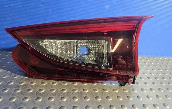 Mazda 3 III Tailgate rear/tail lights B45C513F0