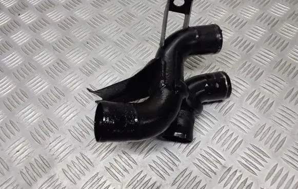 Nissan Primera Engine coolant pipe/hose