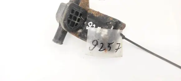 Engine coolant pipe/hose