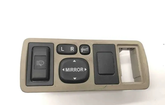Wing mirror switch