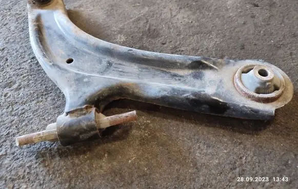 Nissan Qashqai Front control arm
