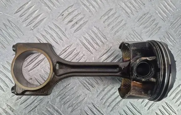 BMW 1 F20 F21 Piston with connecting rod 77L65