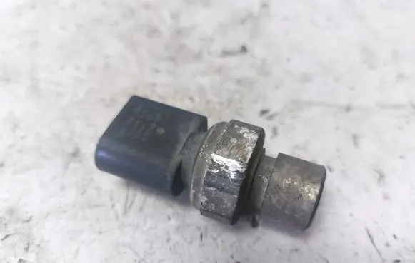 Audi A4 S4 B9 Air conditioning (A/C) pressure sensor 500959126A