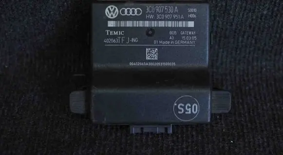Volkswagen PASSAT B6 Gateway control module 3C0907951A 3C0907530A