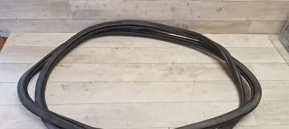 Audi Q5 SQ5 8R Front door rubber seal