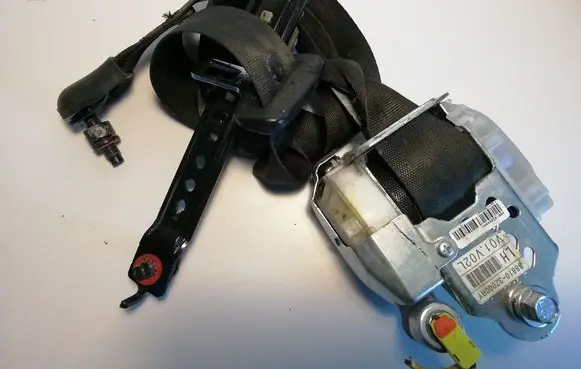 Hyundai Getz Front seatbelt 888103Z000RY