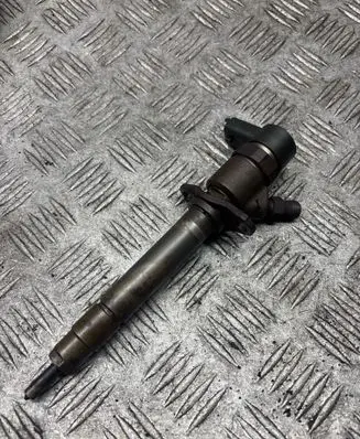 Volvo V70 Fuel injector 0445110078
