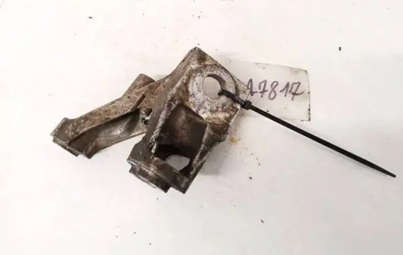 Audi A8 S8 D3 4E Engine mounting bracket