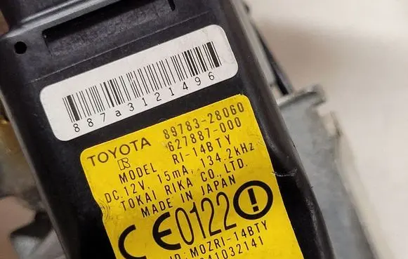 Toyota Avensis Verso Ignition lock 45020287 8978328060 627887000
