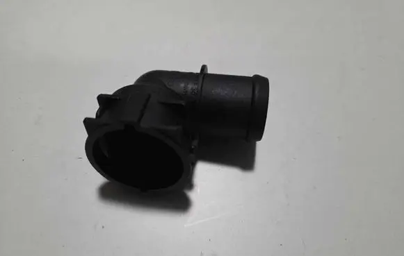 Volkswagen Tiguan Engine coolant pipe/hose 5n0122291c
