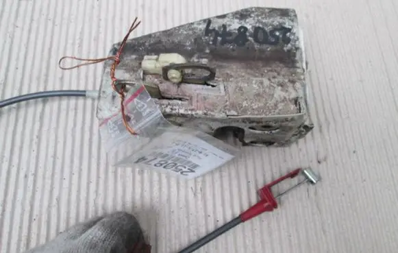 Ford Scorpio Front door lock