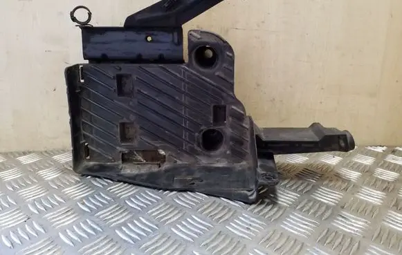 Renault Scenic I Battery tray 8200036494 8200071437B
