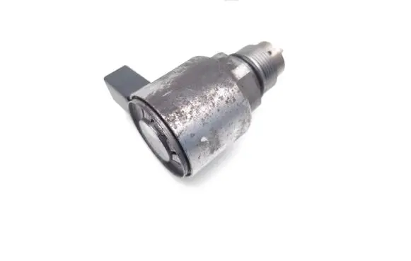 Mercedes-Benz Sprinter W906 Fuel pressure regulator 9307Z522A00