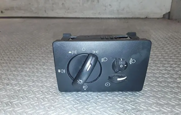 Ford Focus Light switch 4M5T13A024AA