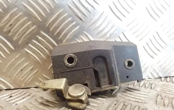 Volkswagen Transporter - Caravelle T4 Sliding door lock 701843604A