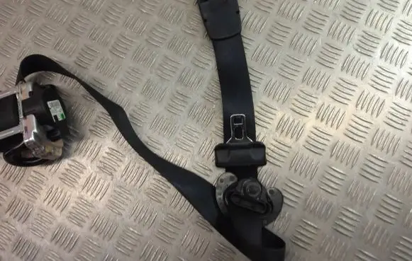 BMW X1 F48 F49 Front seatbelt 7428112