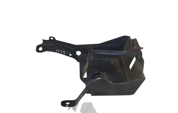Volvo V40 Battery tray 31290752