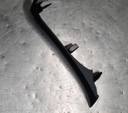 Dashboard glove box trim