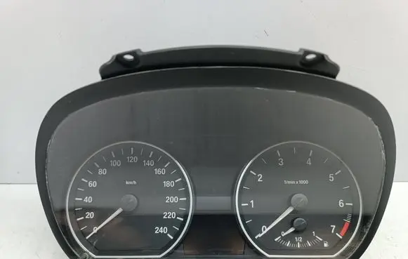 BMW 1 E81 E87 Speedometer (instrument cluster) 9122587 102493262 62109122587