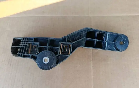 Ford Focus Other engine bay part JX6T14A301BBC