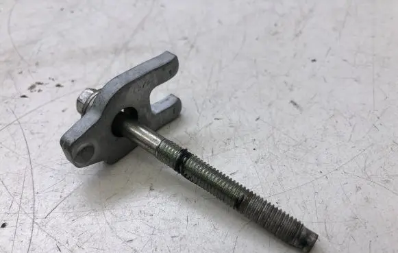 Nissan X-Trail T32 Fuel Injector clamp holder
