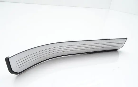 Mercedes-Benz S W221 Dash center speaker trim cover A2216800535
