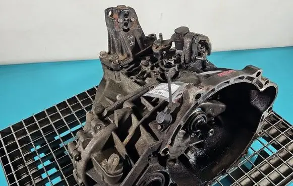 KIA Ceed Manual 5 speed gearbox WEJ6C IMPRK1560979