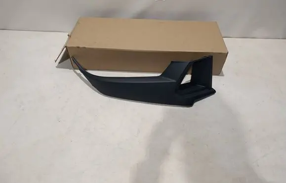 Ford Mustang VII Front bumper lower grill RR3B73810AW