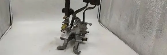 Audi 80 90 B3 Pedal assembly 893721115