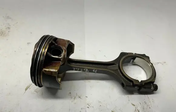 Ford F150 Piston 