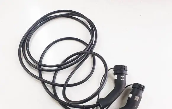Citroen C4 III e-C4 Electric car charging cable 9844681180 35557147