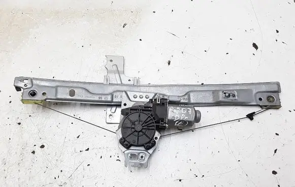 Peugeot 207 Rear door window regulator with motor 9681182280