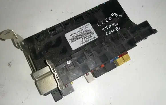 Mercedes-Benz C W203 Fuse module 2035453701