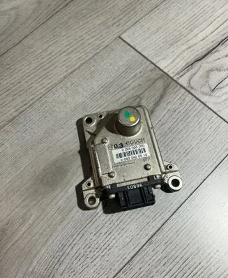 Mercedes-Benz A W168 ESP acceleration yaw rate sensor 0039009930 8L99279000