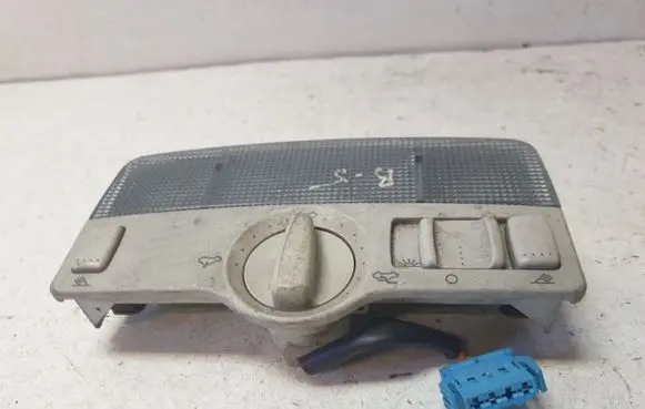 Volkswagen PASSAT B5 Front seat light 3B0947105A