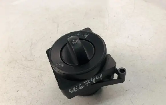 Mercedes-Benz Sprinter W906 Light switch A9065450104