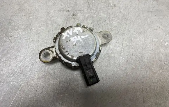 Subaru XV II Camshaft vanos timing valve 18123223804