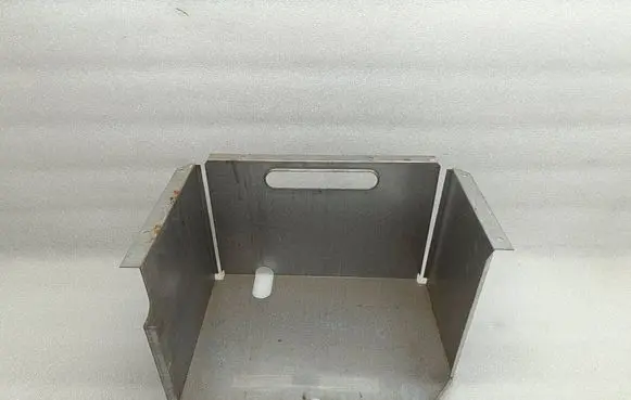 Volkswagen Transporter - Caravelle T5 Battery tray 7J0819349